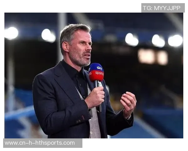 基恩与卡拉格在播客节目中巧遇撞衫引发笑料一脸懵的瞬间 基恩与卡拉格在播客节目中巧遇撞衫引发笑料一脸懵的瞬间